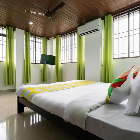 Oyo Home 49697 Aj Apartments Kochi Zewnętrze zdjęcie